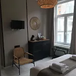 Nonne Blanche Bed and Breakfast 4*