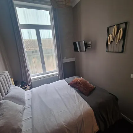 Nonne Blanche Oda ve Kahvaltı 4*