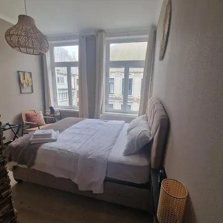 Nonne Blanche Oda ve Kahvaltı Oostende