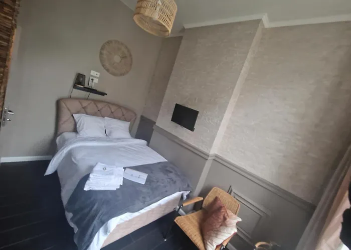 Nonne Blanche Oda ve Kahvaltı