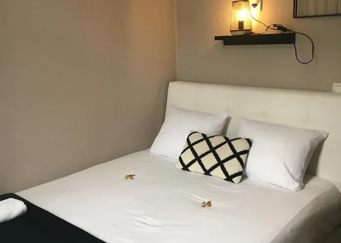 Oda ve Kahvaltı Nonne Blanche