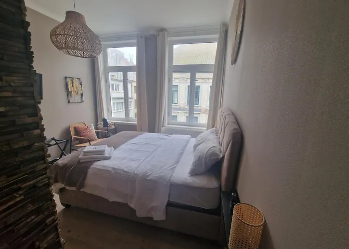 Nonne Blanche Oda ve Kahvaltı Oostende